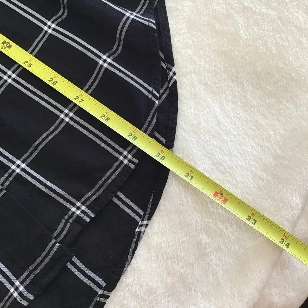 CALVIN KLEIN / Black & White Striped Long Sleeve Button Down Size XS